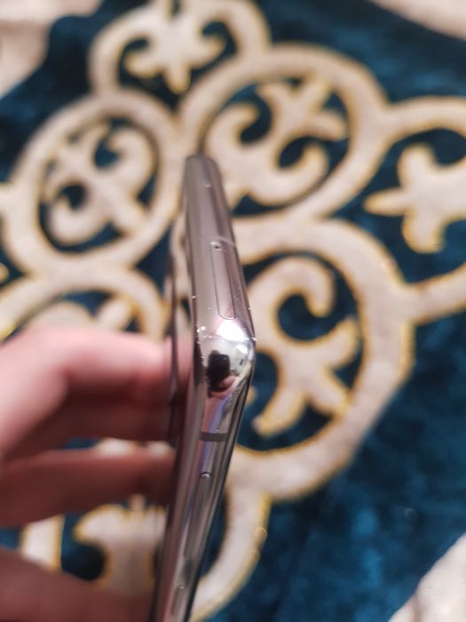 Продам samsung s10