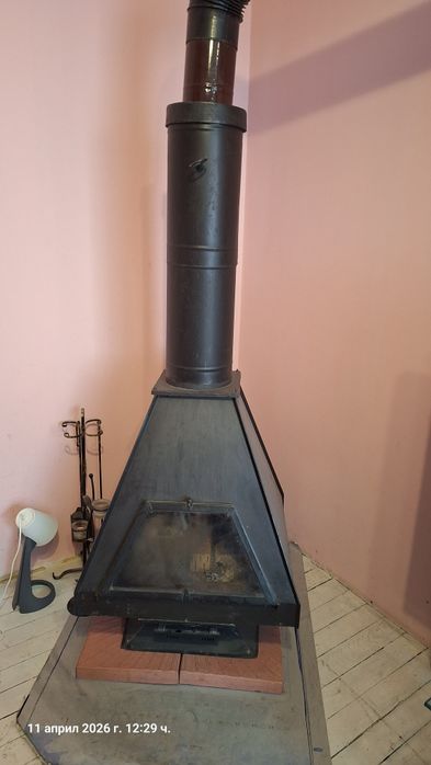 Камина на дърва пирамида