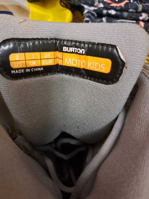 Boots snowboard Burton, nr 32/33