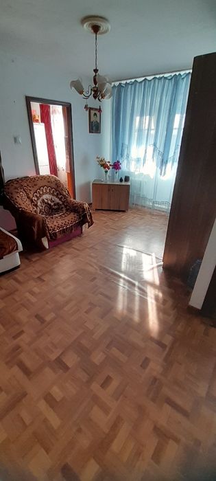 Срочно продам 2к, 5/5, район Спутник за 9млн 300!!!