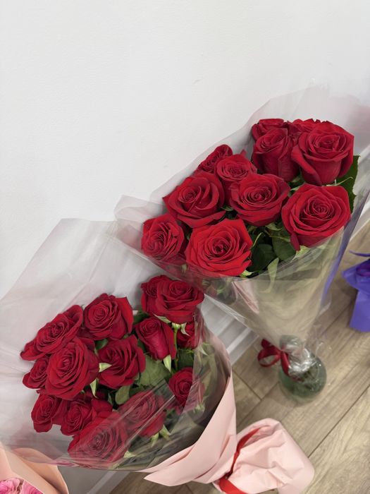 Цветы свежие букеты, розы