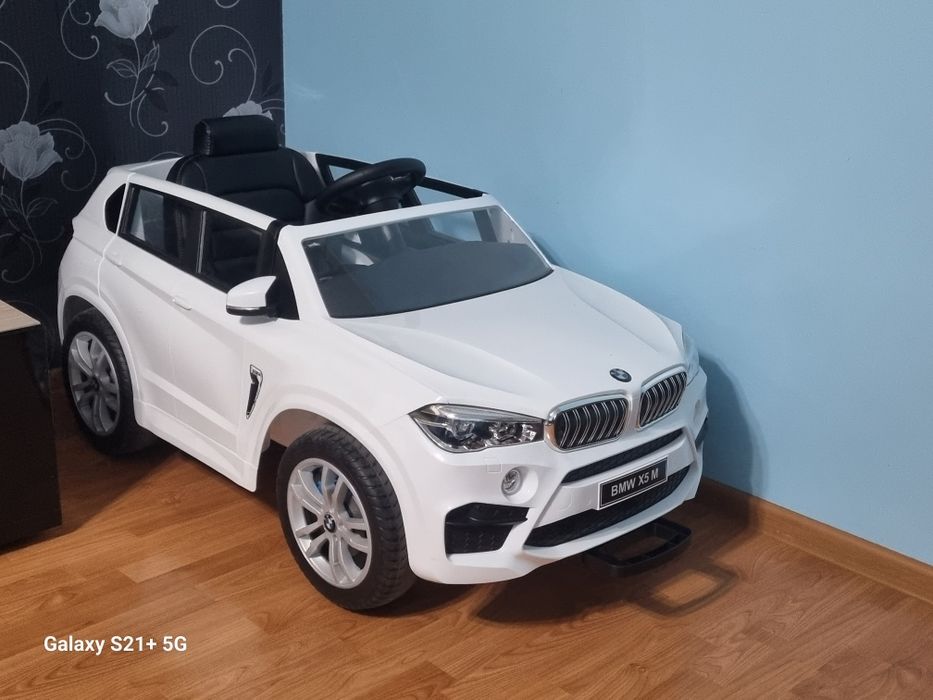 Masinuta copii bmw X5M