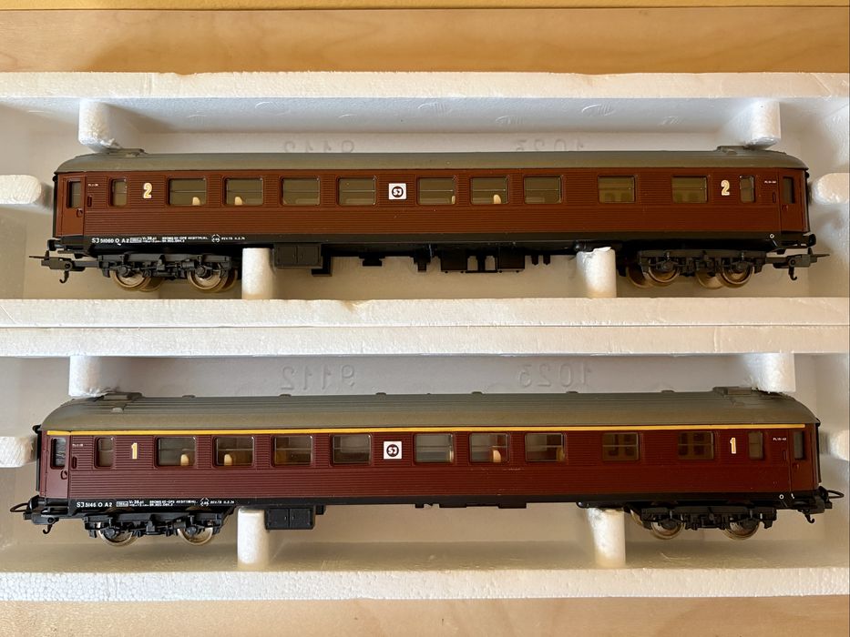 Комплект пътнически вагони LIMA мащаб HO (1:87) влак piko