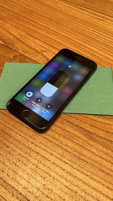 iPhone SE 20220 года