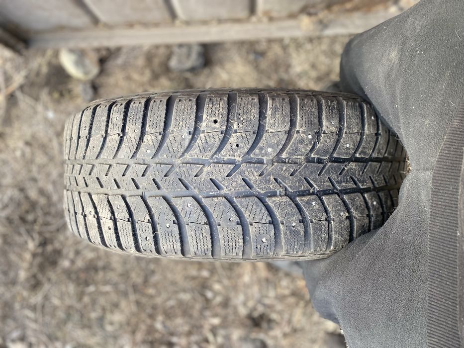 комплект резины Bridgestone 235/60/16
