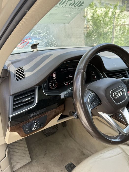 На части Audi Q7 4m 3.0tfsi Usa Отлично състояние дигитално табло
