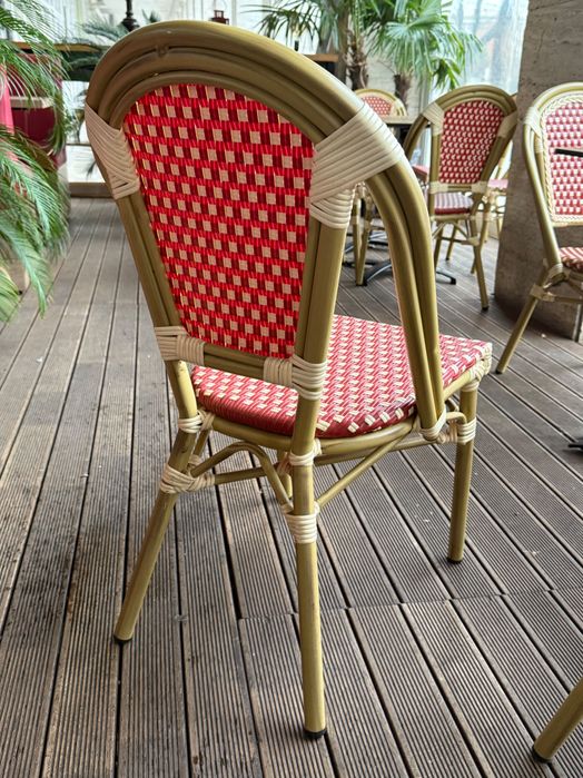 Mobilier interior si terasa gradina