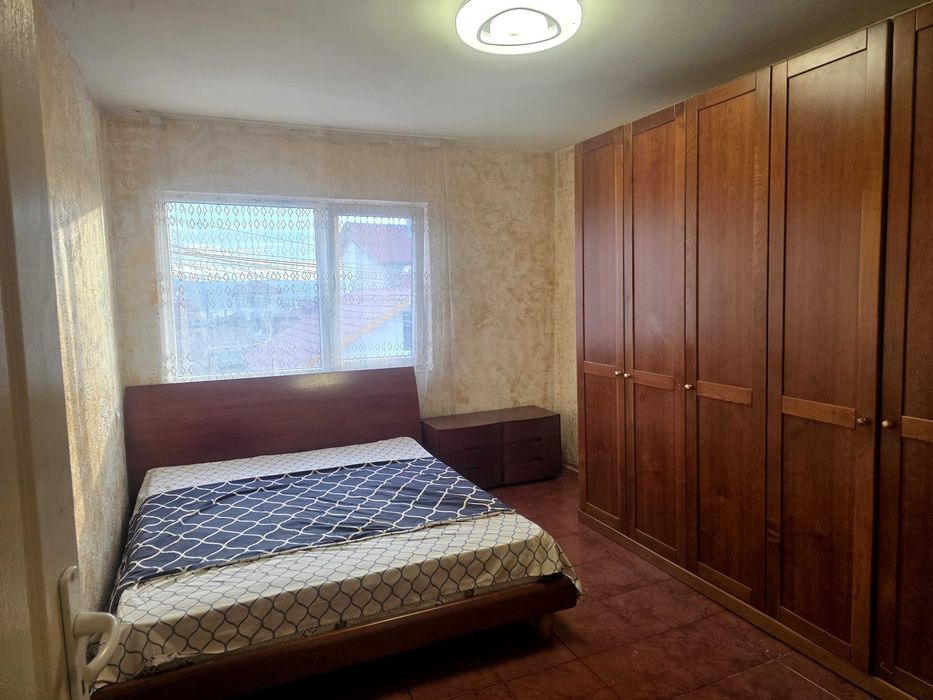 Дава се под наем Тристаен апартамент в Варна, Автогара - 100 кв.м за 269.28 € - Снимка #1