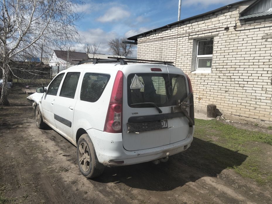 Лада Ларгус .                       .