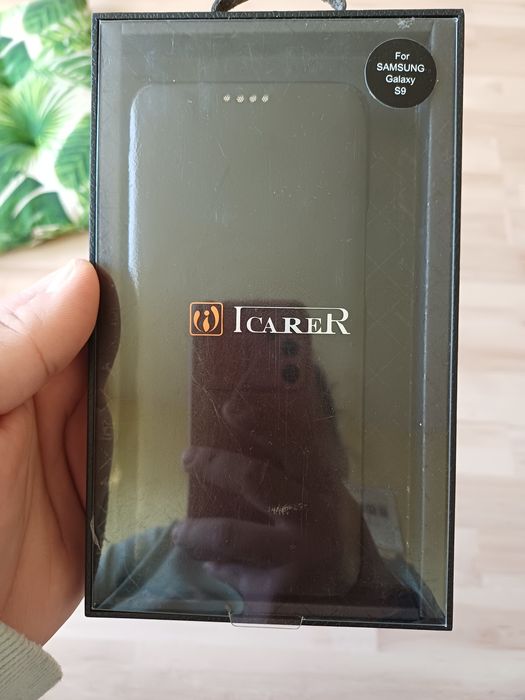 Калъф тип тефтер