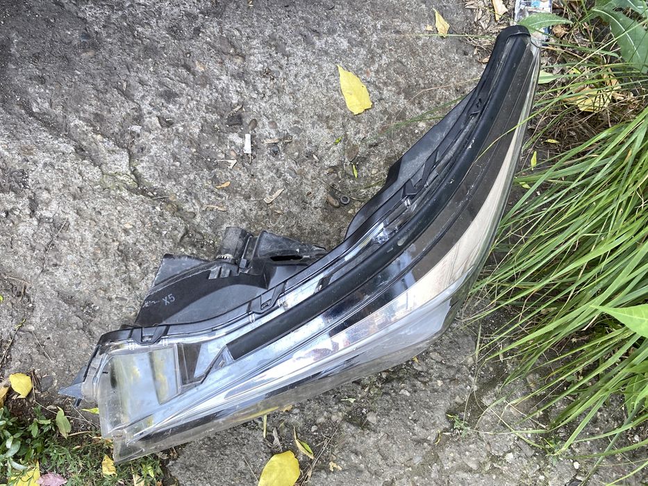Far Subaru outback 6 facelift 2023 - 2025 far stanga led