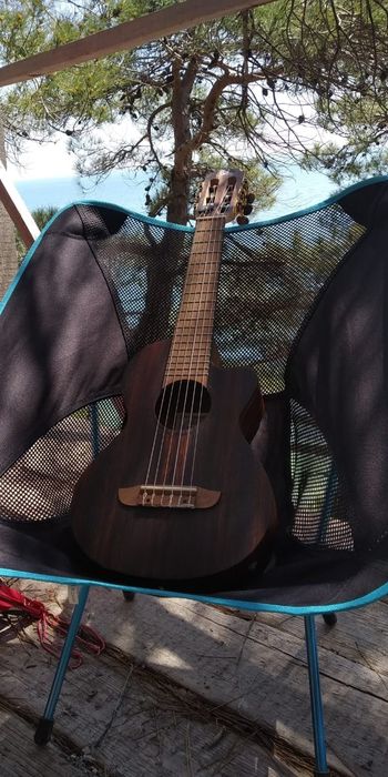 Идеален за деца!!! Китара гуиталеле Ortega RGL5EB-CE Natural