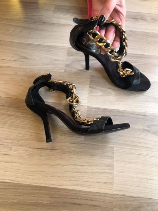 Официални обувки