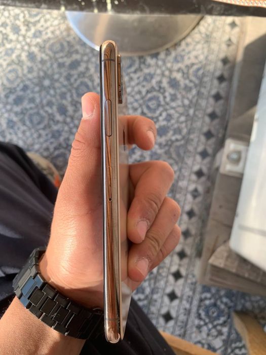 Iphone xs 256gb.
