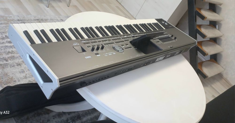 Ofer Garanție Notariala Doi Ani.Korg pa 4x Muzicant 76 adus din Germania azi ca și Nou husa Noua Set 2026 Nu schimb cu nimic  Preț fixx