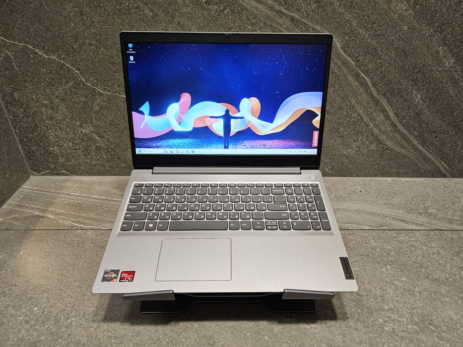 Свежий Ноутбук Lenovo (Ryzen 5/8ОЗУ/256SSD)