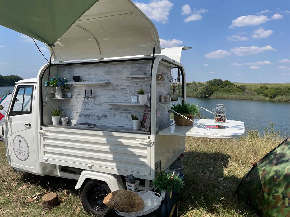 Мобилен бар / Електрическа реплика на Piaggio Ape