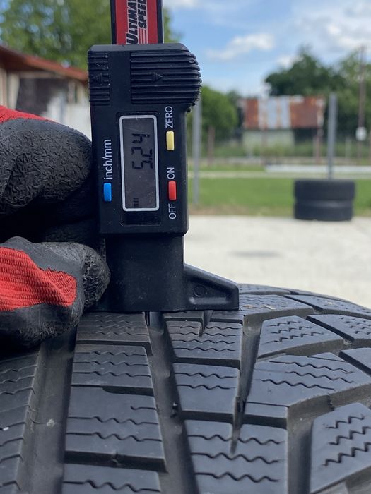 215/65/17 Ханкок Зимни