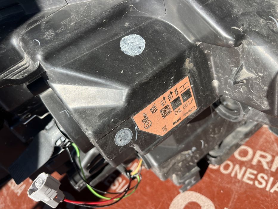 Фар Nissan Qashqai 2014-