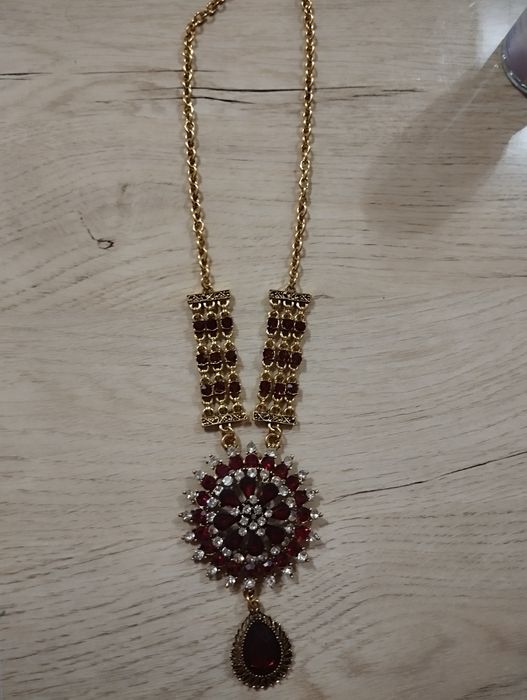 Quyida bujiteriyalar sotiladi. Komplektimizni narxi 180000 soʻm