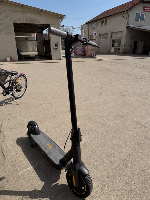Trotineta electrica Ninebot max G30