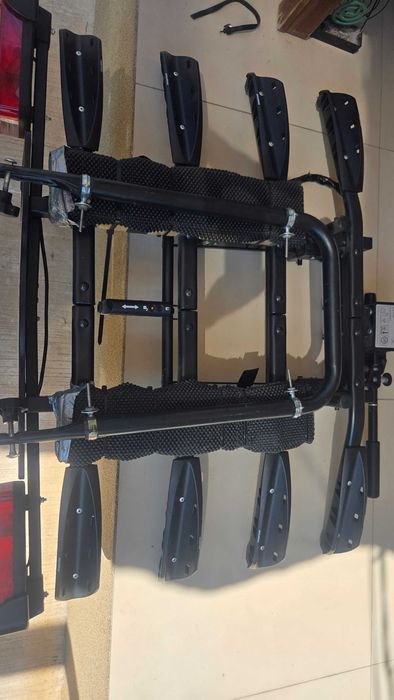 Suport de biciclete - Bullwing SR8 - Fixare rapida pe atelaj de 4 biciclete - Suport spate pentru biciclete 11551ON