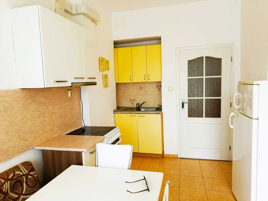 Дава се под наем Тристаен апартамент в Варна, ВИНС - 75 кв.м за 510 € - Снимка #1