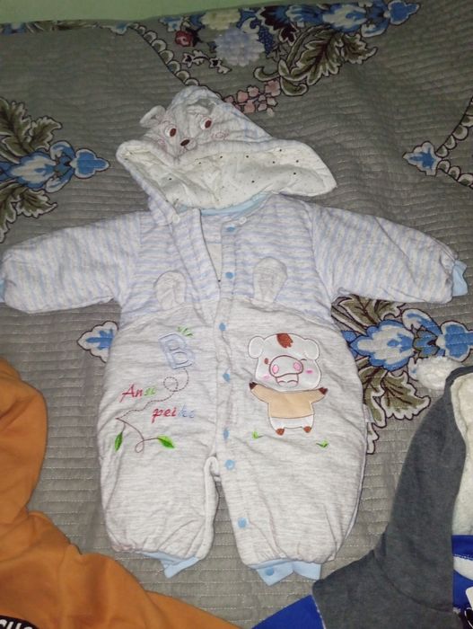 Yengi kiymla qishga qalin kurtka bor