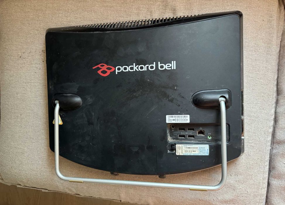 Packard Bell All In One AMD E300 4GB HDD Functional Defect Ecran
