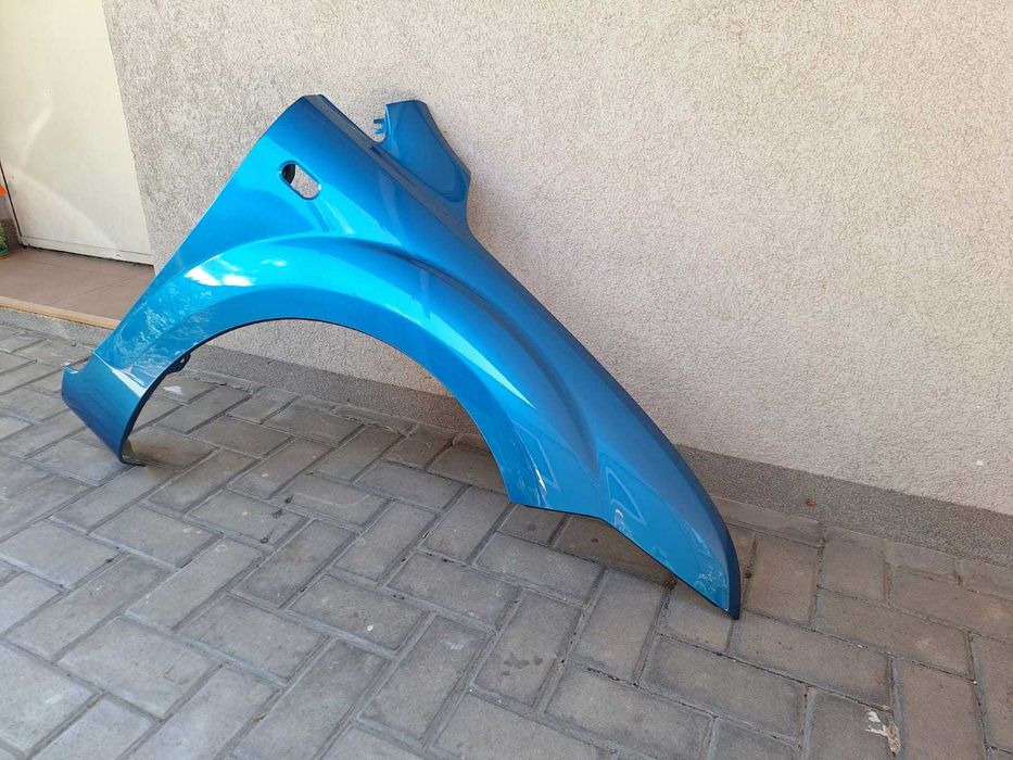 Aripa Fata Dreapta Ford Focus 2/II An 2004-2008 Vopsita Albastru