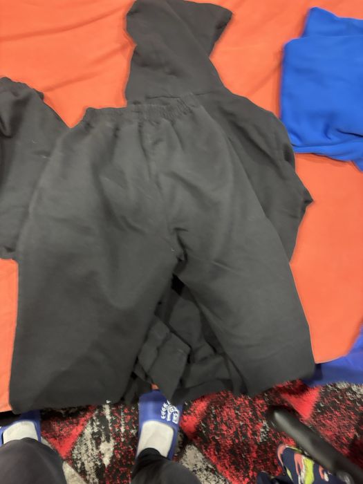 Екип на Лос Анджелис и на мече.