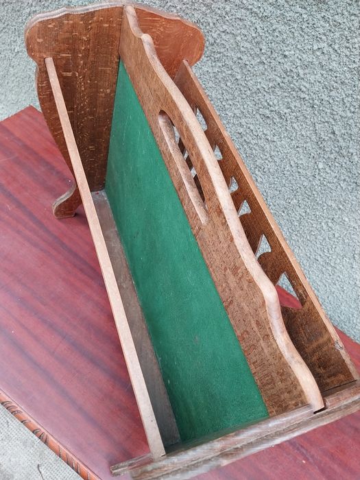 Suport pt.ziare,reviste,lemn