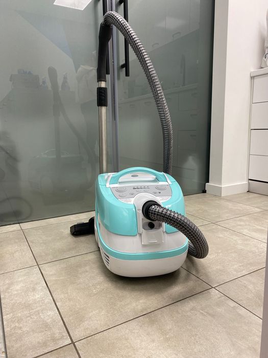 Прахосмукачка за мокро и сухо почистване