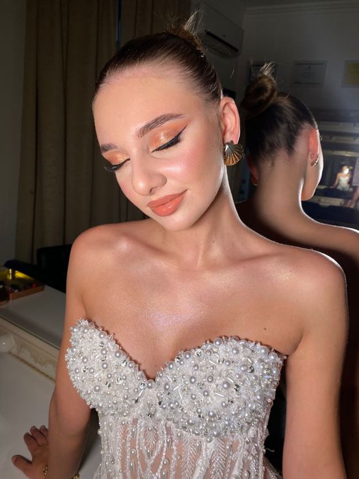 Make up artist ofer servicii de make up  prosesional PREMIUM