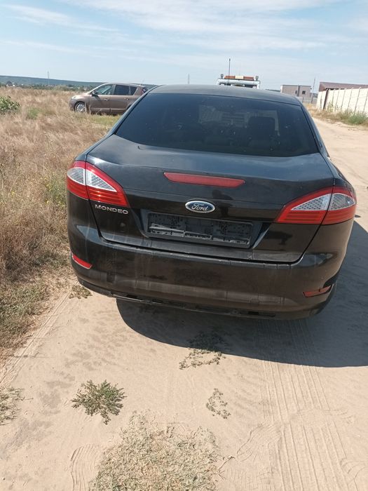 Dezmembrez Ford Mondeo mk4 2.0 tdci QXBA XENON NAVI piele distronic  europa