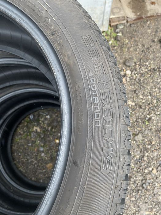 235/50/19 Nokian 4бр