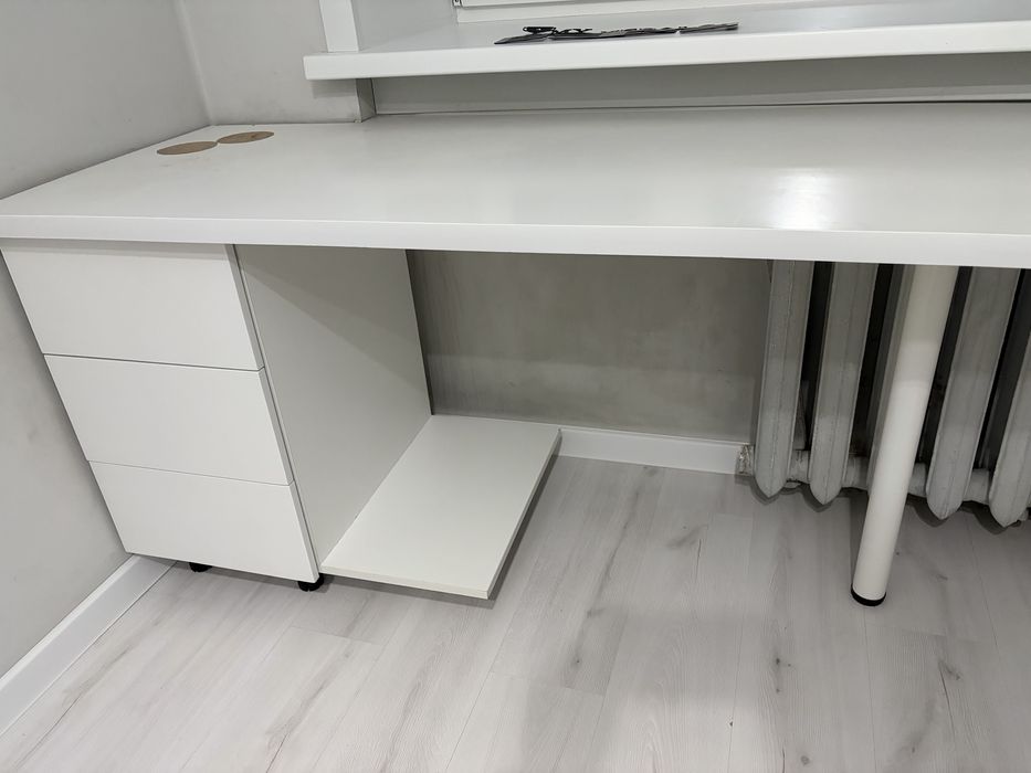 Продам стол доя школьника