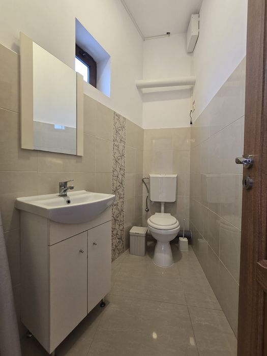 Închiriez apartament  regim permanent !