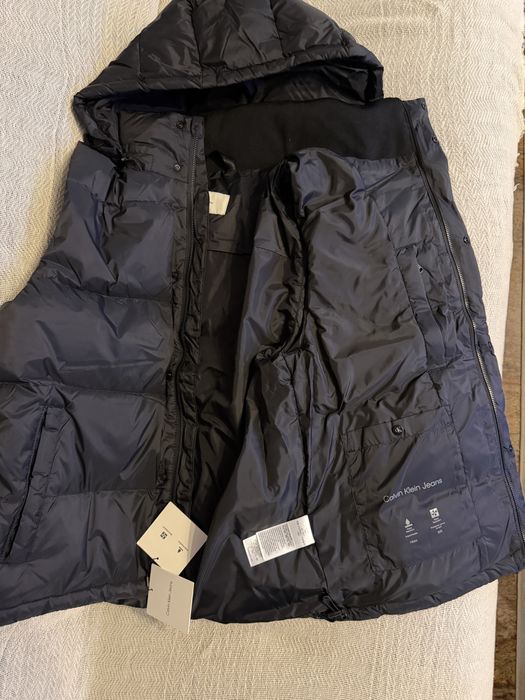 Vesta cu puf Calvin Klein noua originala