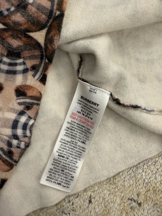 Рокля Burberry .