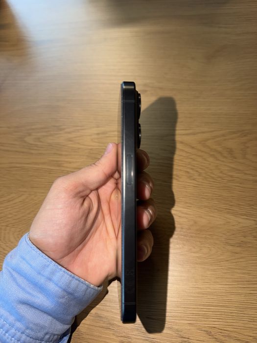 Iphone 15 Pro Black Titanium - 128GB