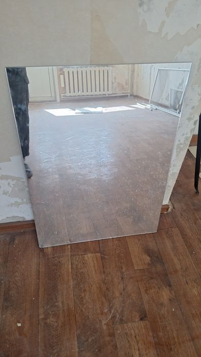 Продам зеркало квадратный