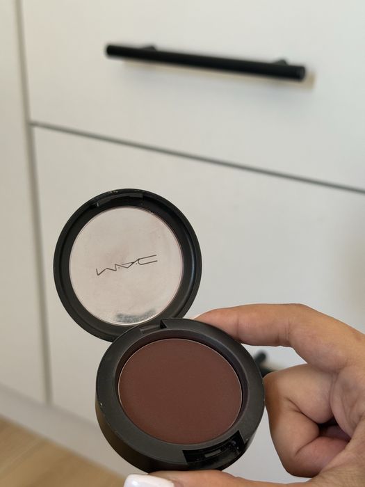 MAC blush film noir