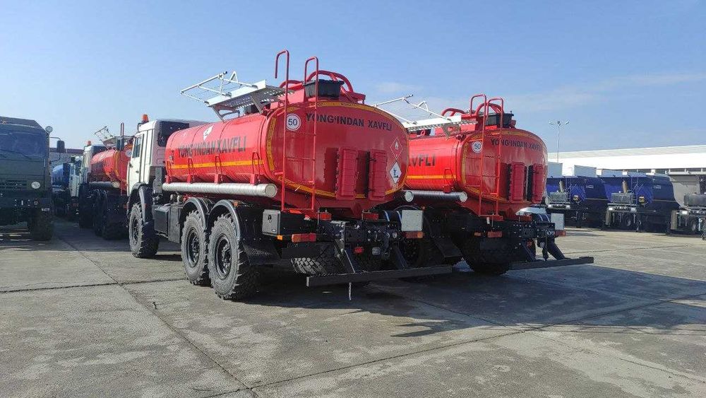Автотопливозаправщик бензовоз 12м3 на КАМАЗ 43118 вездеход 6х6