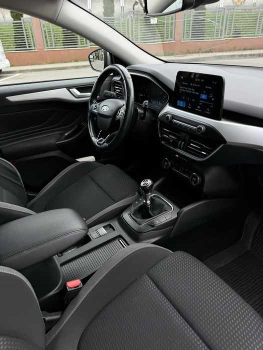 FORD Focus 2019 — imagine 5