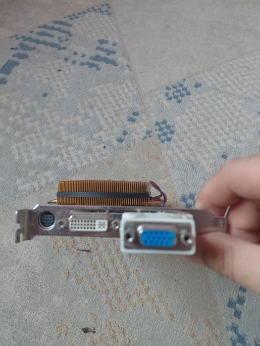 Видеокарта GIGABYTE