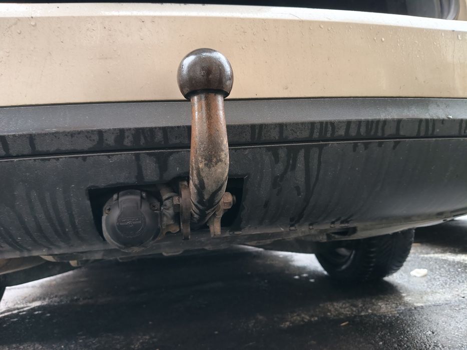 Cârlig remorcare vw passat b6 combi