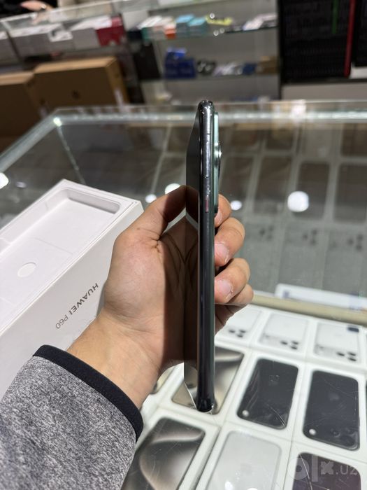 HUAWEI P60 Холати идеал экрани пасида синган жойи бор