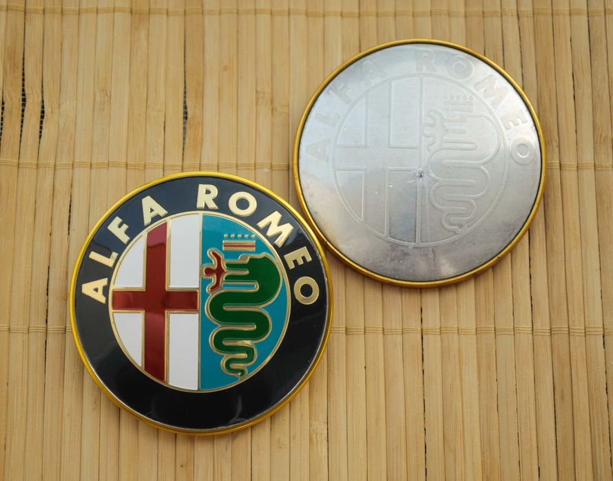 Емблема Alfa Romeo за всички автомобили произведени преди 2003 година