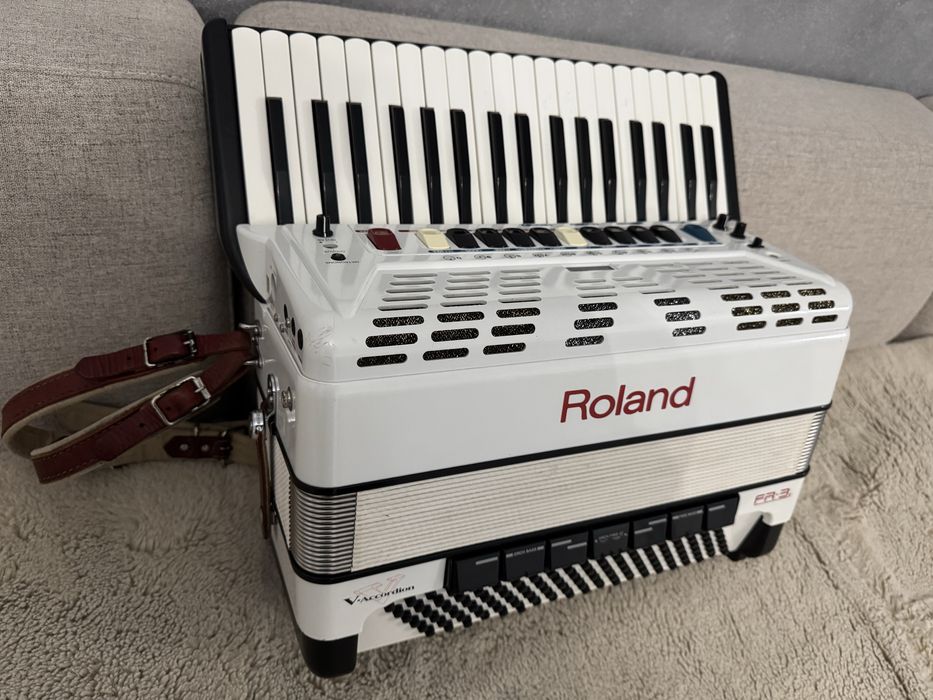 Roland Fr3S, cu wireless !!!